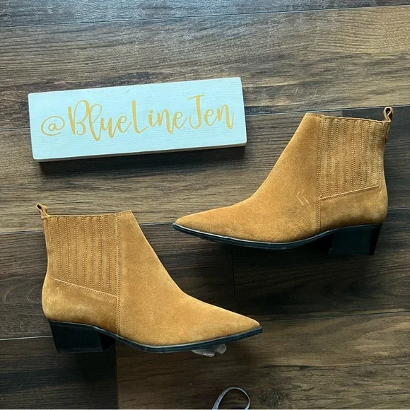61JRX9UdNzL._AC_UY900_.jpg Like New! Marc Fisher Tan Suede Yarita  Ankle Booties SZ 6.5 main image 1